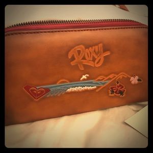 NWT Roxy Wallet